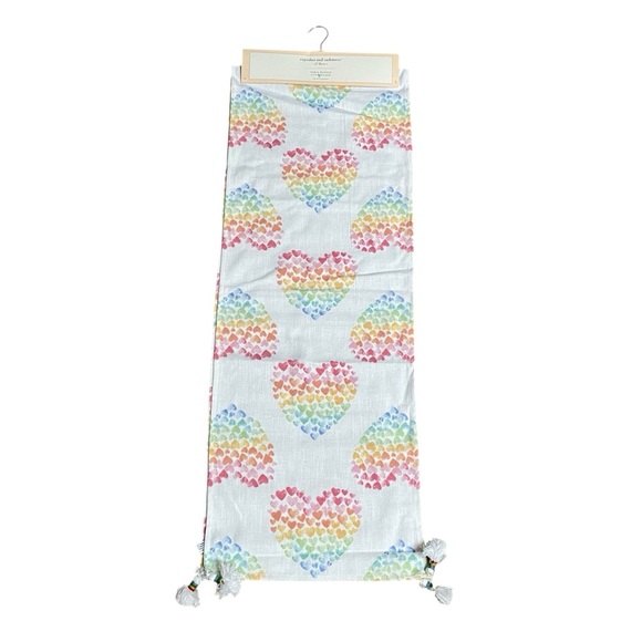Cupcakes and Cashmere At Home Rainbow Heart Tassel Cotton Table Runner NWT - Picture 1 of 8
